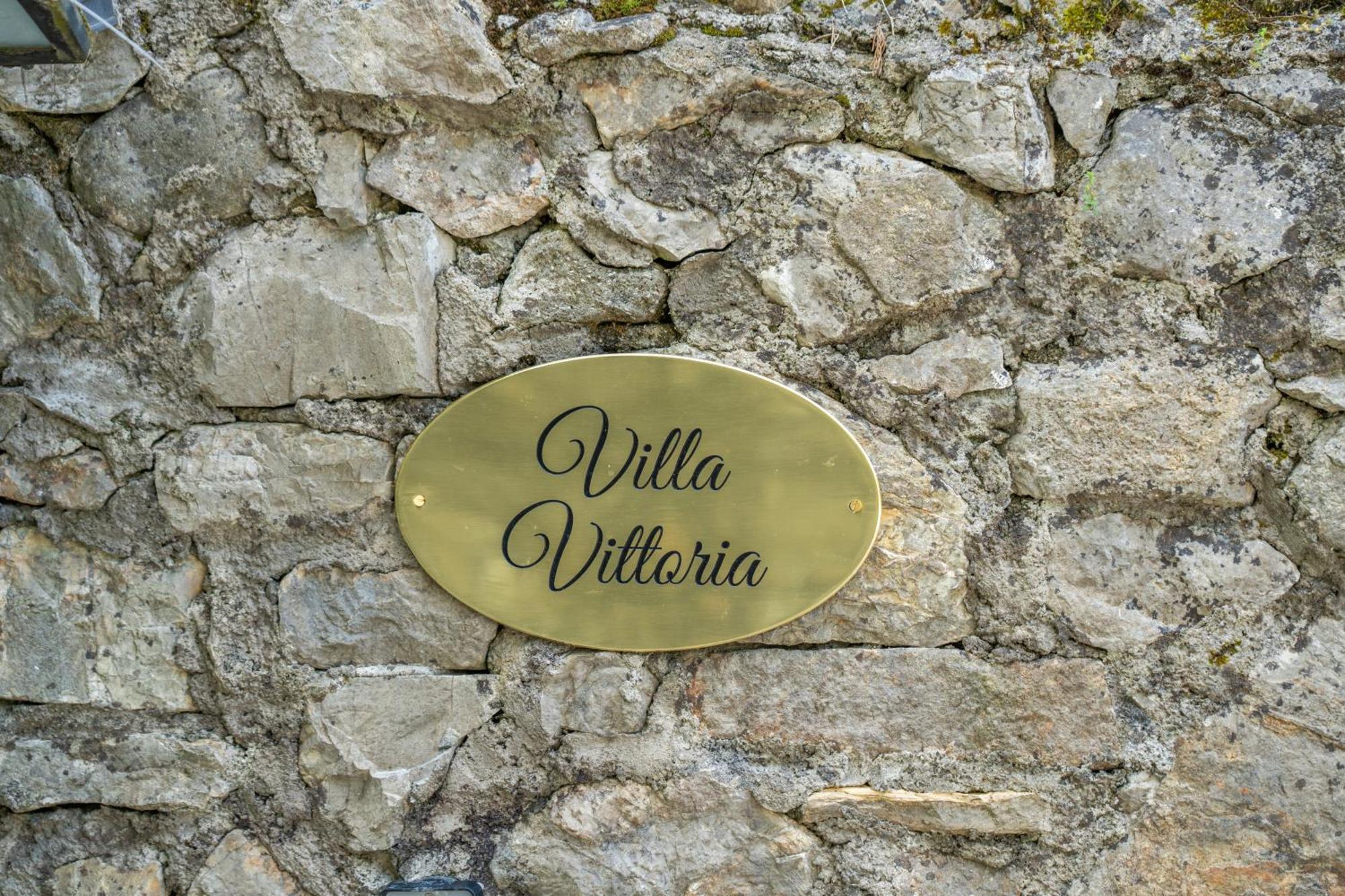Villa Vittoria - Lusso Con Piscina, Tennis, Jacuzzi E Palestra Lucca Eksteriør billede